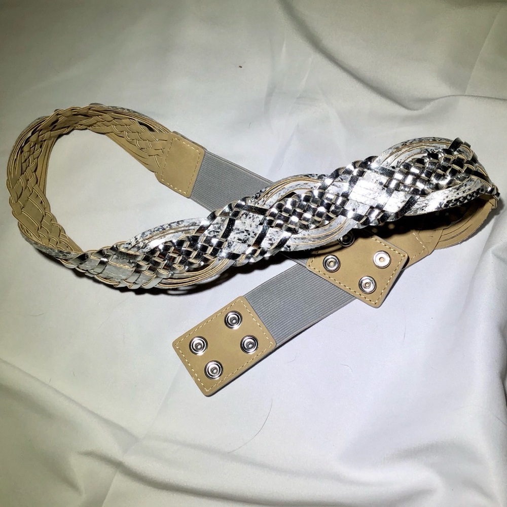 WHBM Belt